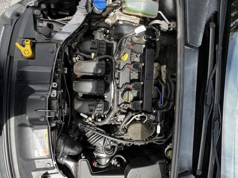 Used 2014 Ford Focus SE FWD image 16