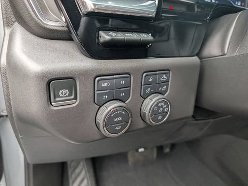 Used 2025 Chevrolet Silverado 1500 High Country w/ Technology Package AWD/4WD image 17