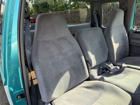 Used 1996 Ford F250 XL image 36