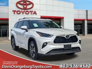 Certified 2025 Toyota Highlander XLE FWD video 1