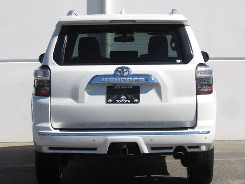 Used 2019 Toyota 4Runner Limited w/ Four Season Floor Mat Package image 7