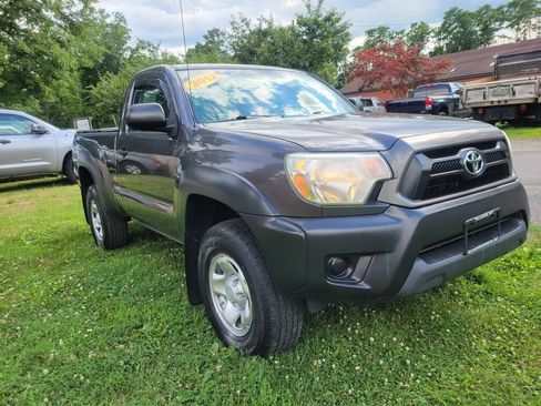Used 2012 Toyota Tacoma 4x4 Regular Cab image 4
