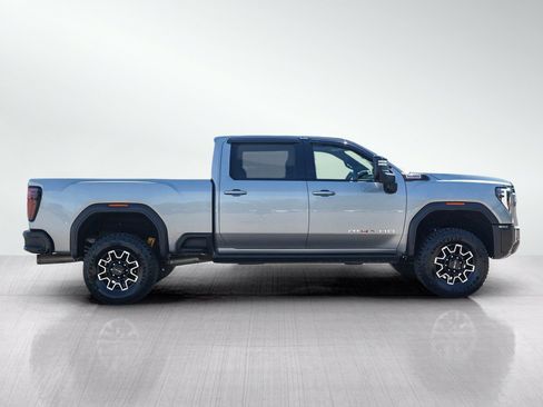 Used 2024 GMC Sierra 2500 AT4X AWD/4WD image 6
