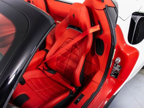 Certified 2025 Ferrari SF90 Spider image 6