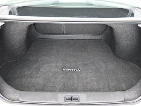 Used 2025 Nissan Sentra SV image 29