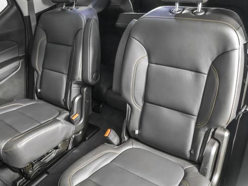 Used 2021 Chevrolet Traverse RS w/ LPO, Floor Liner Package image 35