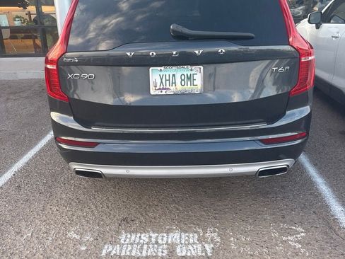 Used 2021 Volvo XC90 T6 Momentum w/ Climate Package AWD/4WD image 8
