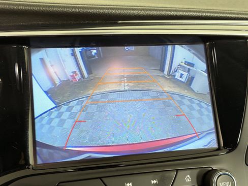 Used 2018 Buick Envision Premium AWD/4WD image 30