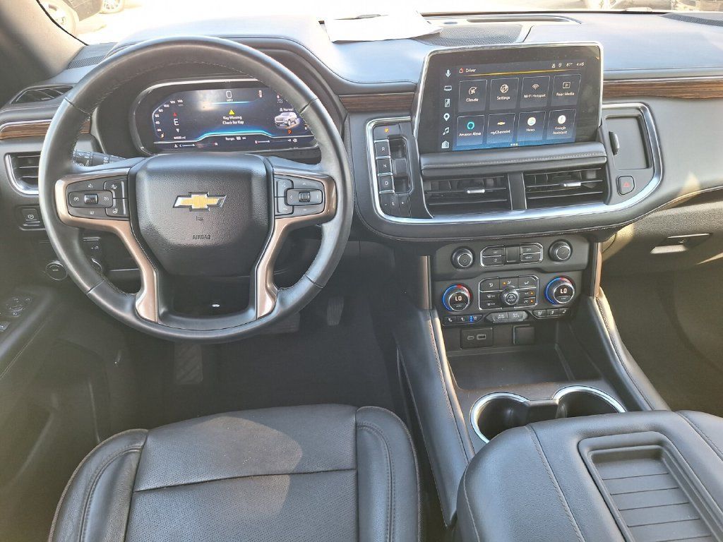 Used 2023 Chevrolet Tahoe High Country RWD image 11