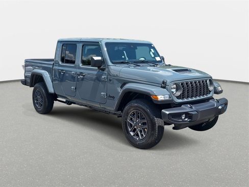 New 2025 Jeep Gladiator Sport image 3