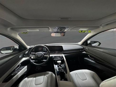 Used 2021 Hyundai Elantra Limited FWD image 24
