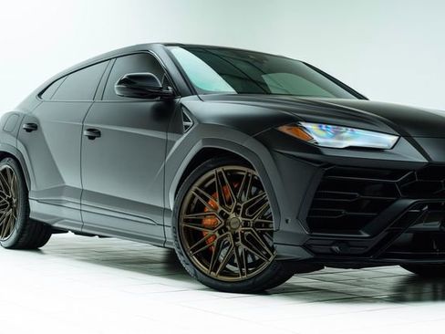 Used 2020 Lamborghini Urus image 3