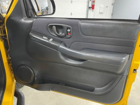 Used 2003 Chevrolet S10 Pickup LS w/ Appearance Package image 23