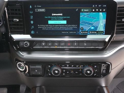 Used 2025 Chevrolet Silverado 2500 High Country w/ Technology Package AWD/4WD image 21