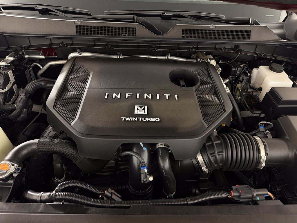 Used 2025 INFINITI QX80 Luxe RWD image 39