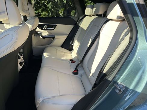 New 2027 Mercedes-Benz GLC 300 image 37