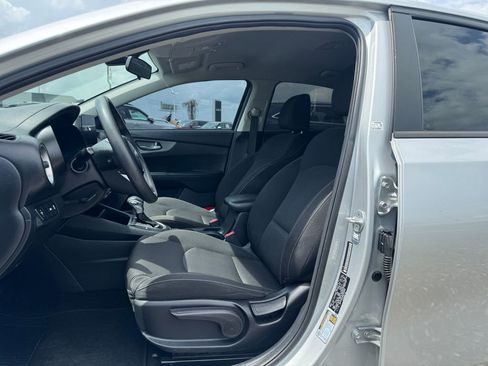 Used 2021 Kia Forte LXS image 11