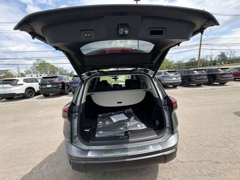 New 2026 Nissan Rogue SV AWD/4WD image 22