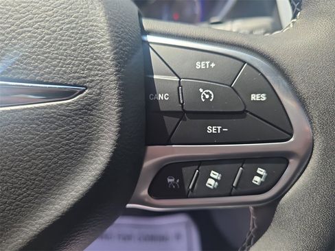 New 2025 Chrysler Voyager LX image 17