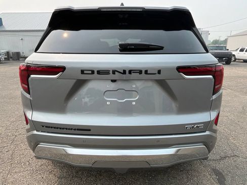 Used 2026 GMC Terrain Denali w/ LPO, Black Badging Package AWD/4WD image 4