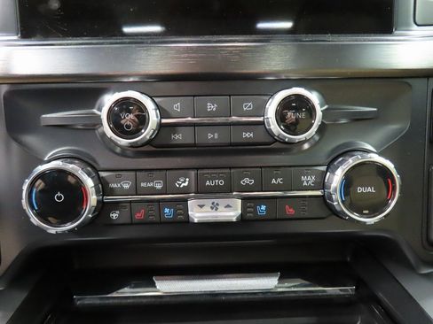 Used 2024 Ford F250 Lariat w/ Black Appearance Package image 53