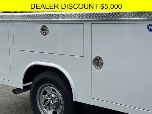 New 2025 Ford F350 XL w/ XL Chrome Package image 24