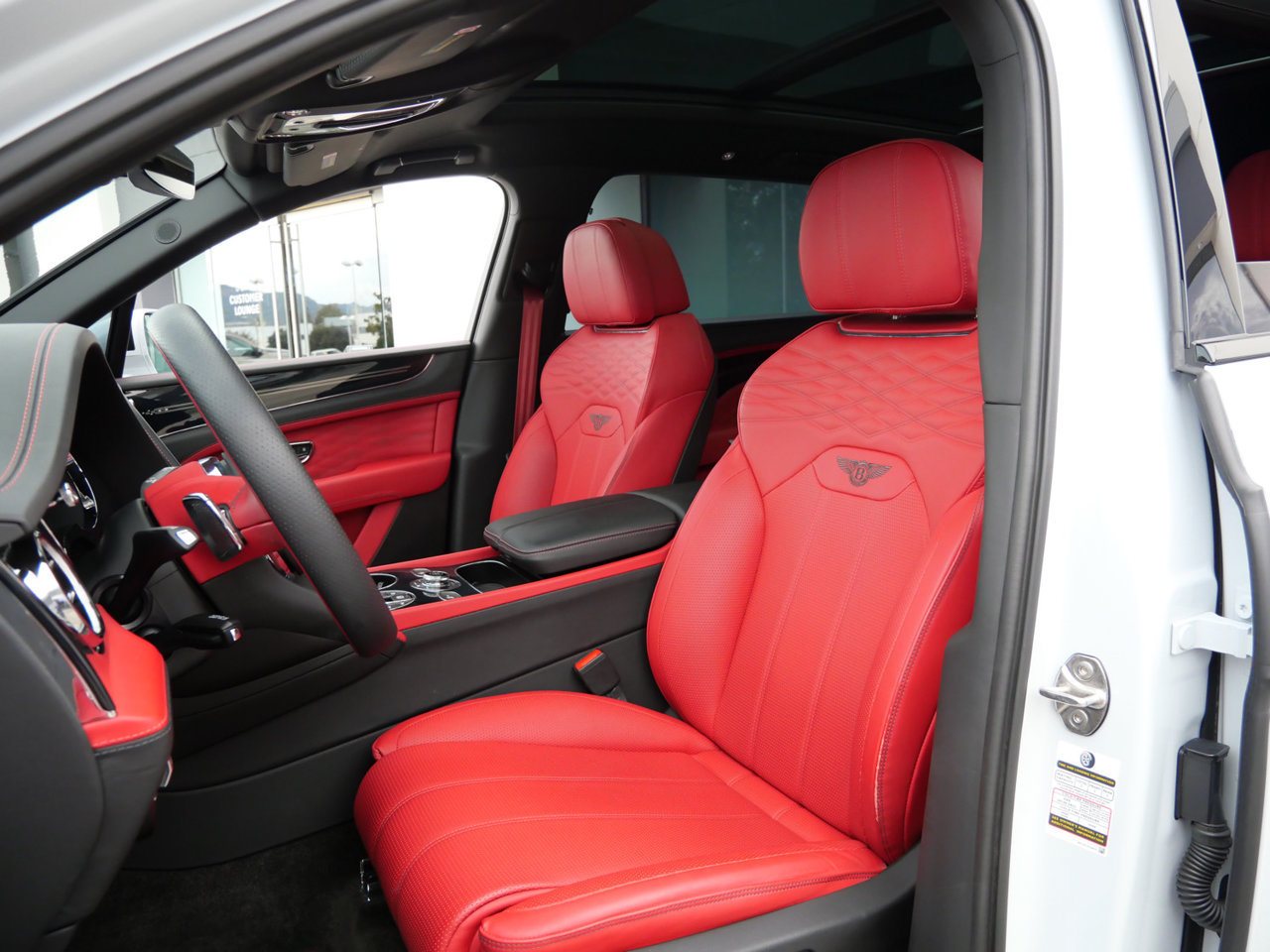 Used 2023 Bentley Bentayga Extended Wheelbase AWD/4WD image 18