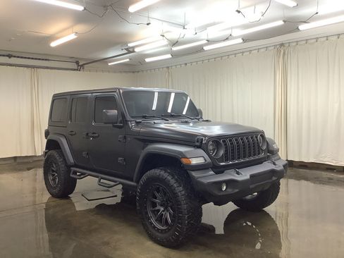 New 2026 Jeep Wrangler Unlimited Sport AWD/4WD image 3