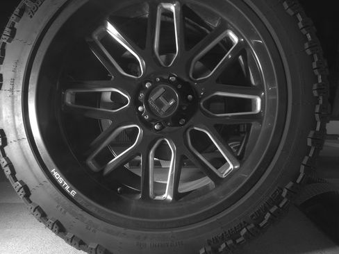 Certified 2022 GMC Sierra 1500 AT4 w/ AT4 Preferred Package AWD/4WD image 12