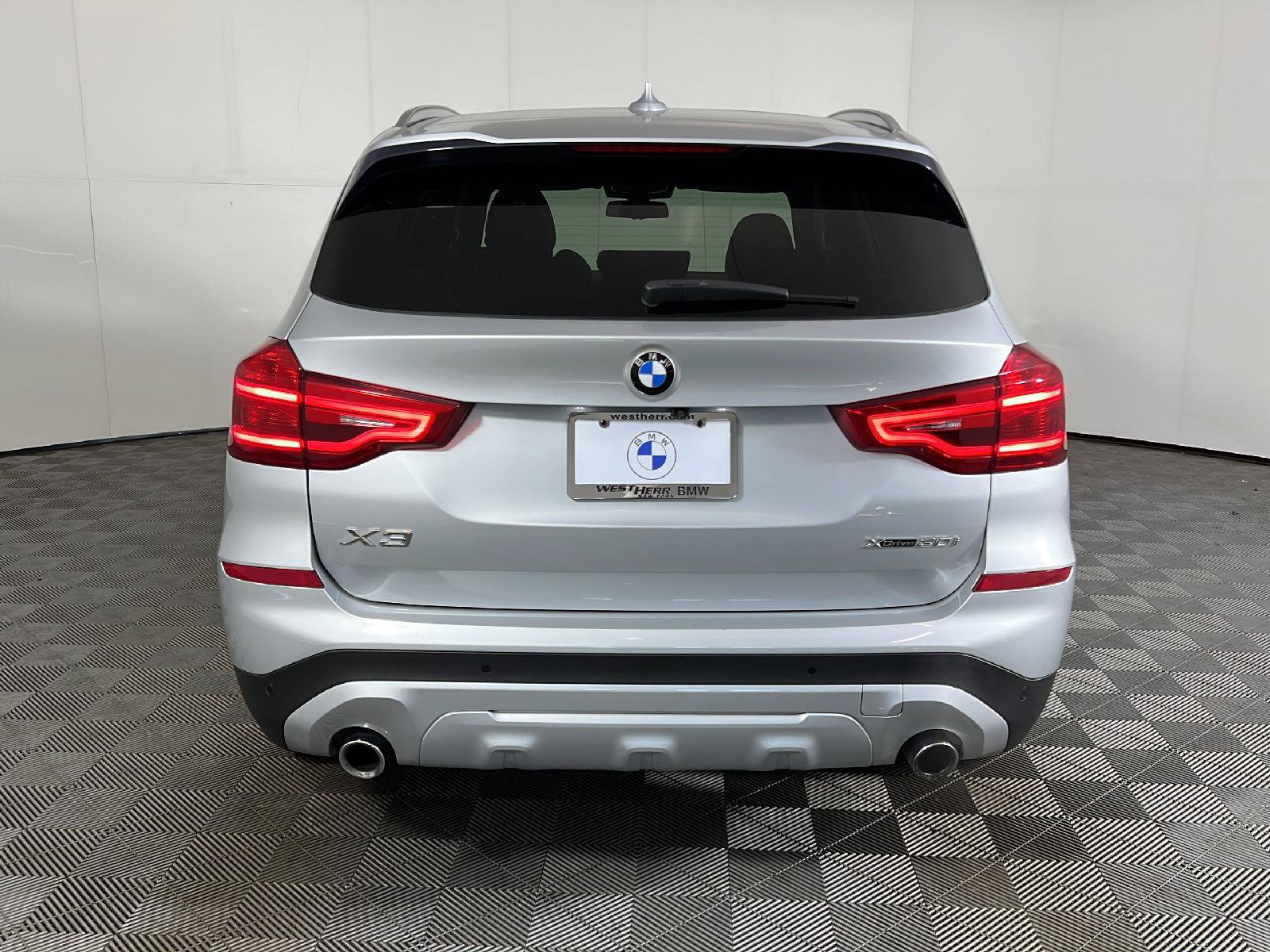 Used 2019 BMW X3 xDrive30i w/ Driving Assistance Package AWD/4WD image 6