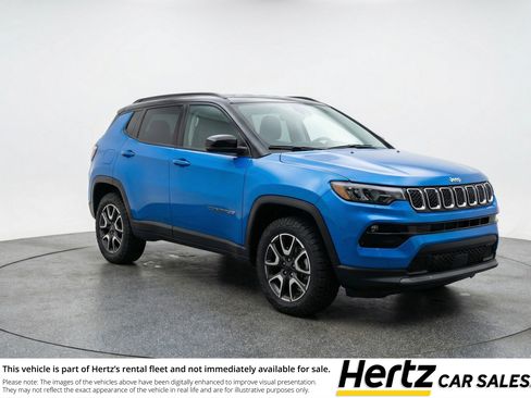 Used 2025 Jeep Compass Trailhawk image 1