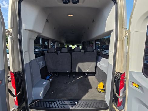 Used 2017 Ford Transit 350 XLT RWD image 17