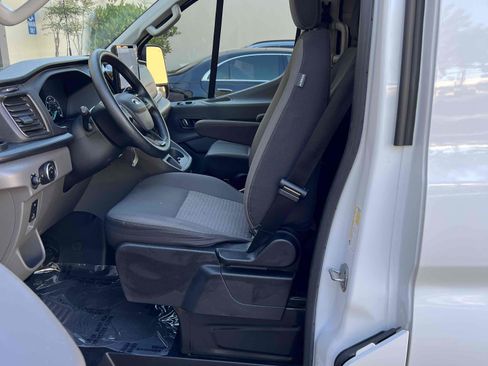 Used 2024 Ford Transit 350 XLT image 20