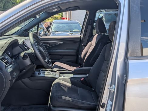 Used 2022 Honda Pilot Sport image 15