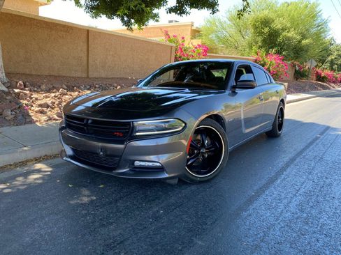 Used 2015 Dodge Charger R/T RWD image 70