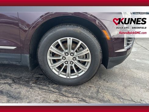 Used 2018 Cadillac XT5 Luxury w/ Driver Awareness Package image 13