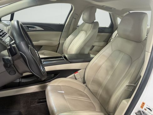Used 2018 Lincoln MKZ Reserve w/ Climate Package AWD/4WD image 9