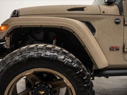 Used 2025 Jeep Wrangler Unlimited Sport AWD/4WD image 18