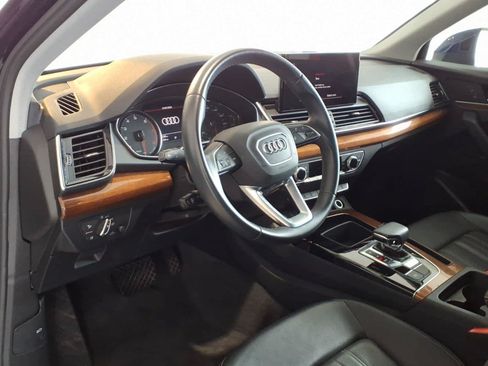 Used 2023 Audi Q5 2.0T Premium w/ Convenience Package AWD/4WD image 9