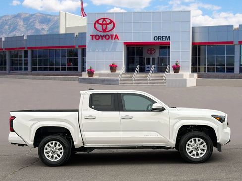 New 2026 Toyota Tacoma SR5 image 5