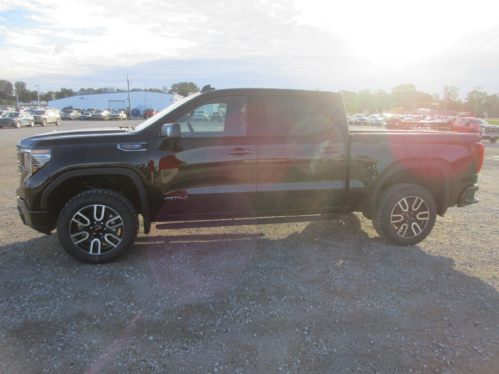 New 2026 GMC Sierra 1500 AT4 w/ AT4 Premium Package AWD/4WD image 9