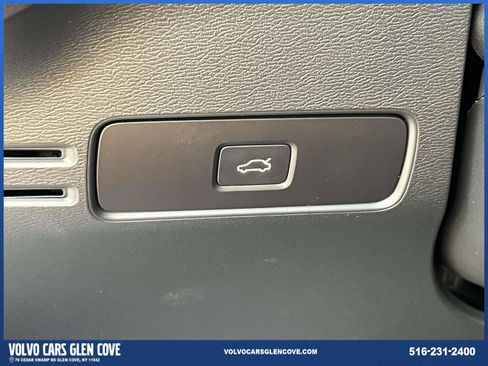 Used 2026 Volvo XC40 B5 Ultra w/ Climate Package image 20