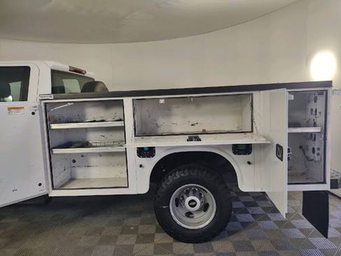 Used 2022 Chevrolet Silverado 3500 W/T w/ WT Fleet Convenience Package AWD/4WD image 7