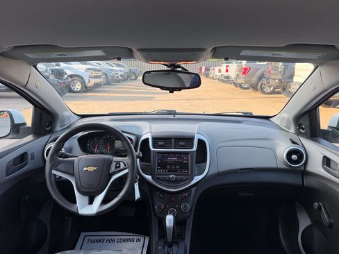 Used 2020 Chevrolet Sonic LT FWD image 17