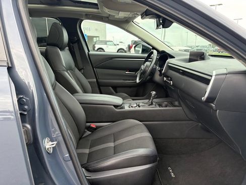 Used 2025 MAZDA CX-50 AWD 2.5 S w/ Premium Package image 23