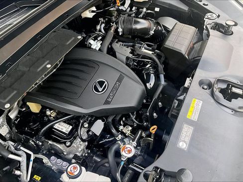 Used 2025 Lexus TX 500h AWD w/ Technology Package image 45