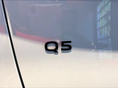 Certified 2025 Audi Q5 Premium w/ Premium Plus AWD/4WD image 30
