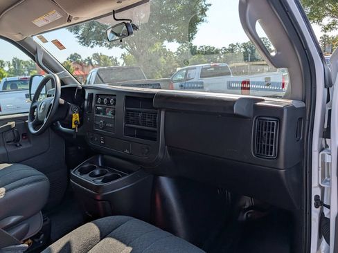 Used 2024 GMC Savana 2500 w/ Driver Convenience Package RWD image 10