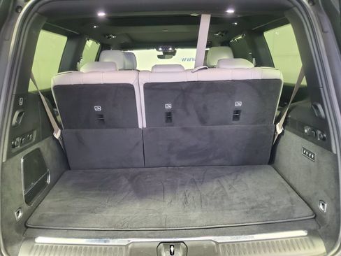 Used 2025 Jeep Grand Wagoneer 4WD image 29