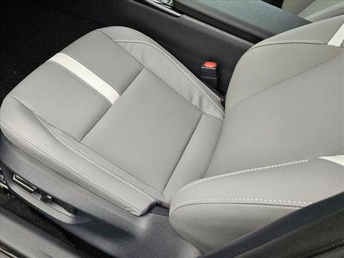 New 2026 Toyota Camry SE FWD image 4